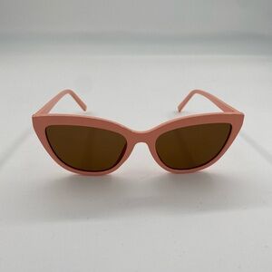 Women’s pink cat eyed sunglasses